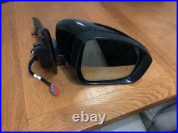 Land Rover Discovery 5 drivers side mirror with blind spot L462